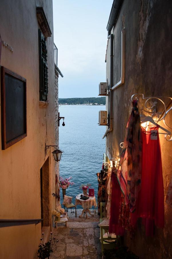 Studio Svalba Rovinj Exterior foto